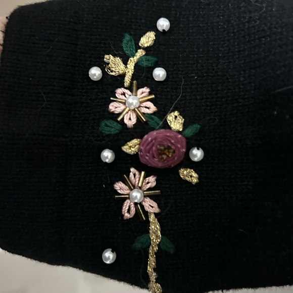 B P Design Size XL Black Embroidered Beaded Christmas Cardigan Sweater Vintage - Picture 11 of 12